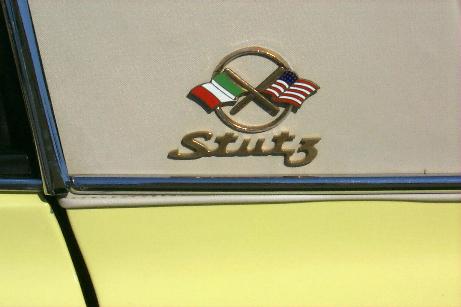 flag-logo on roll-bar