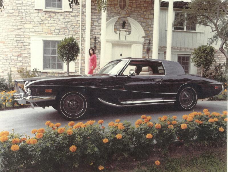 Stutz Blackhawk 1972