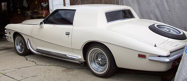 Stutz Blackhawk 1974