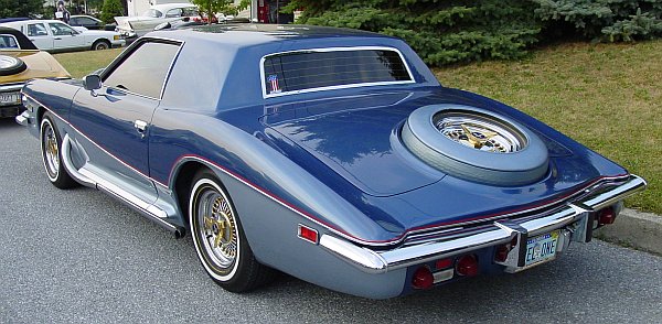 Stutz Blackhawk 1974