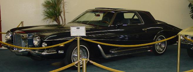 Stutz Blackhawk 1976