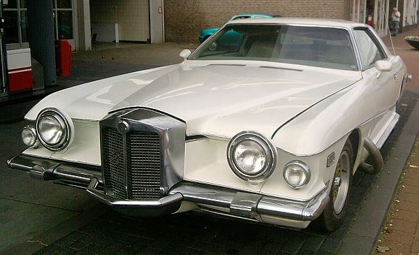 1977 Stutz Blackhawk