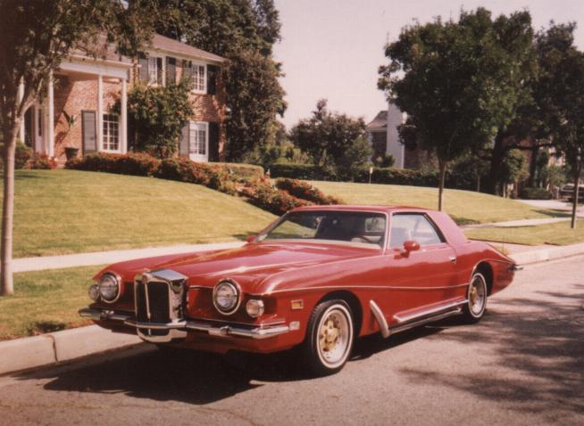 Stutz Blackhawk 1977