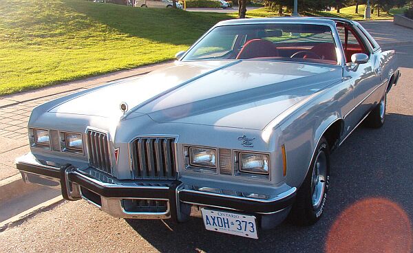 1977 Grand Prix LJ owned by Denis Beaulieu