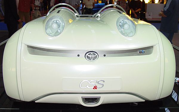 Toyota CS + S. Das ist HINTEN