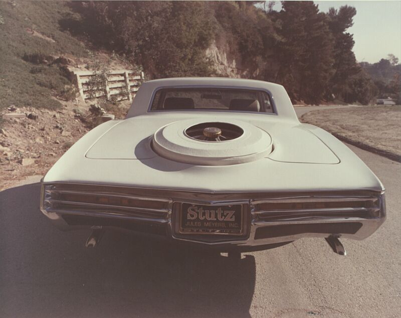 1972 Stutz Blackhawk, rear-view