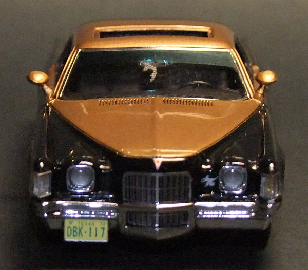 ネオ/'72Pontiacポンティアック GrandPrixグランプリ 1/43